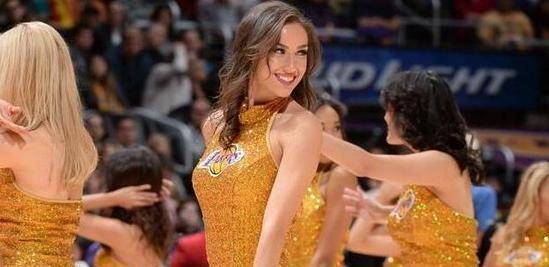 ‘beat365官网’
啦啦队是NBA球场上一道靓丽的风物 那为何克制与球员来往呢？(图3)