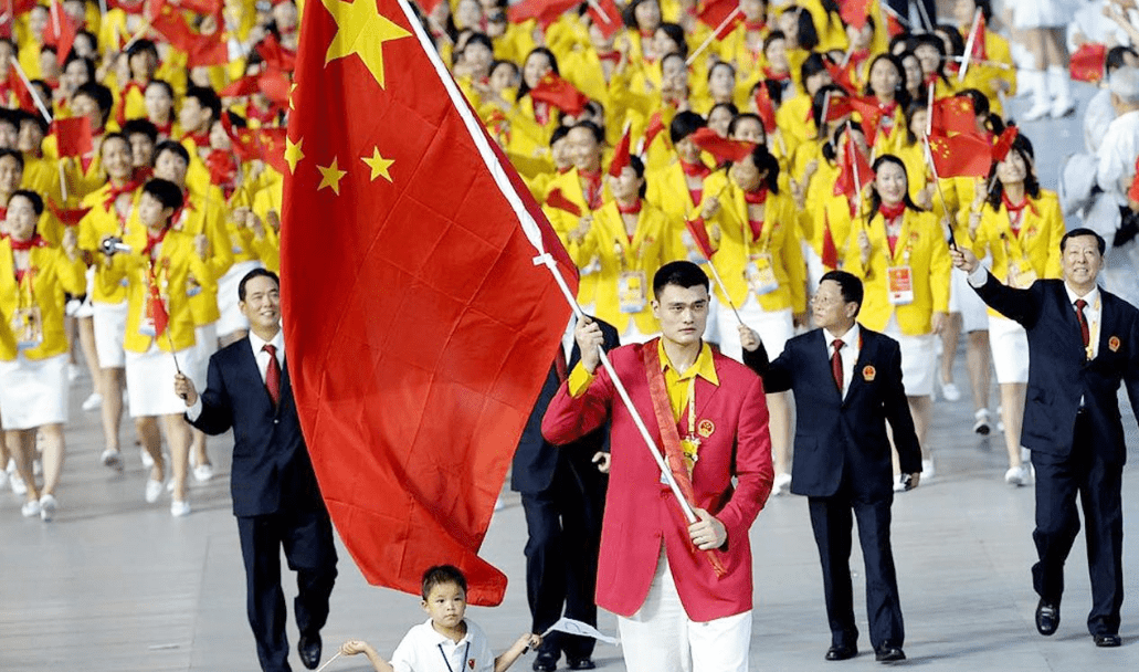 2020年东京奥运会 除了朱婷 这3位运发动也有资格担任举旗手_beat365官网(图1)
2020年东京奥运会 除了朱婷 这3位运发动也有资格担任举旗手_beat365官网(图1)