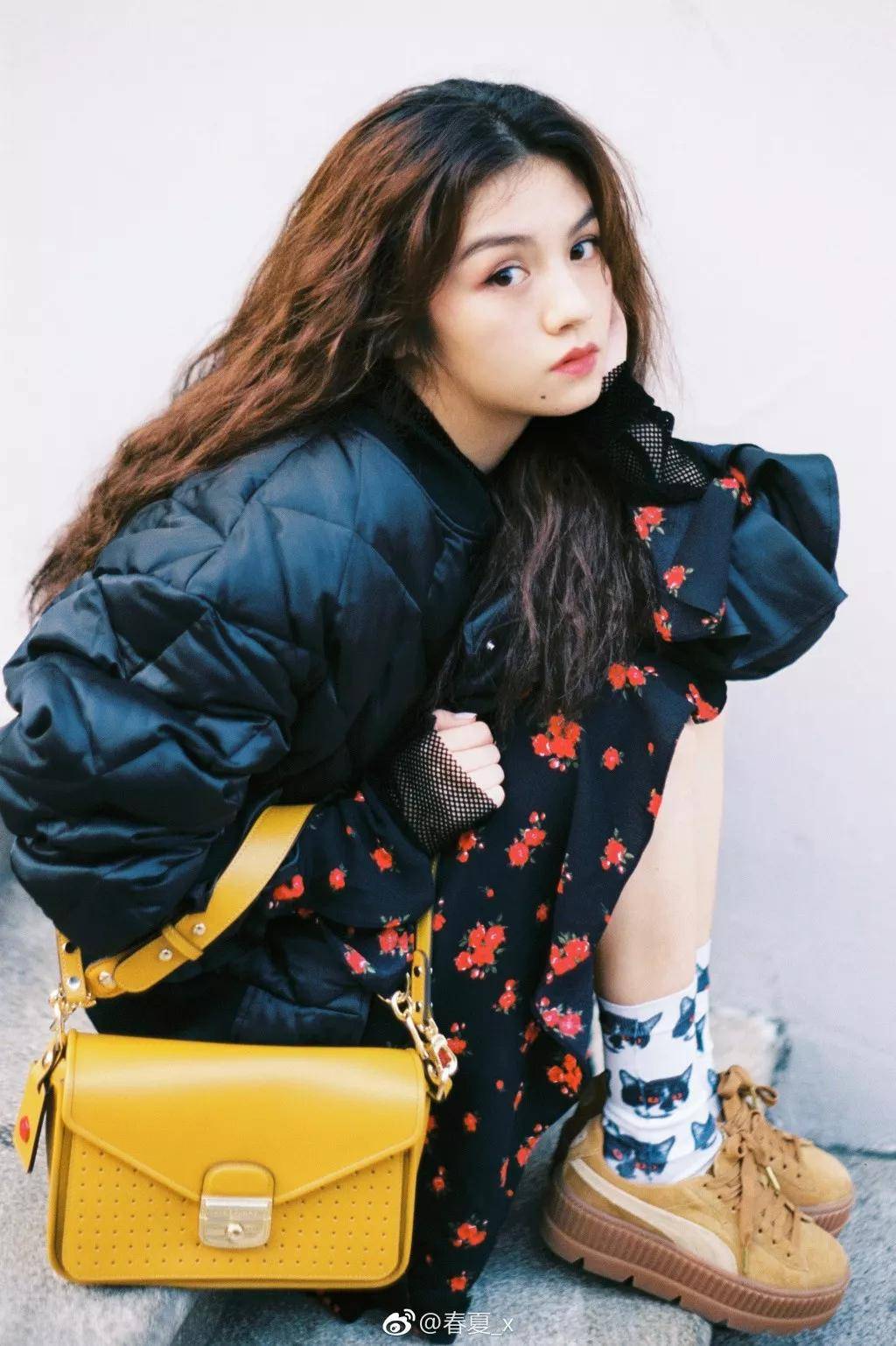 beat365亚洲体育官方网站_
除了辛芷蕾的短发 这些女星的发型修脸、洋气还显瘦！(图12)